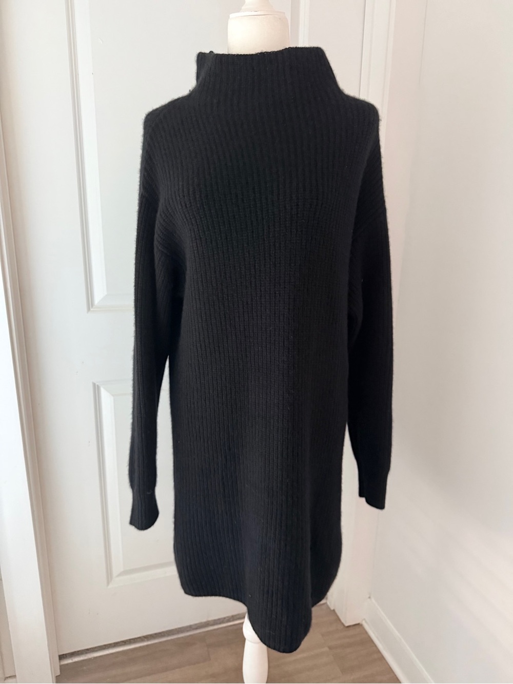 NakedCashmere X Camila Morrone 100% cashmere women L ribbed tunic/ dress - Picture 2 of 7